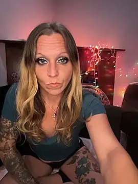 DaddysCuteGirl69 online show from October 21, 4:49 am