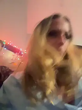 DaddysCuteGirl69 online show from October 15, 1:25 pm