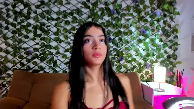 Snapshot of alice_rous21 chatting on September 22, 1:42 pm alice rous21 online show from September 22, 1:42 pm