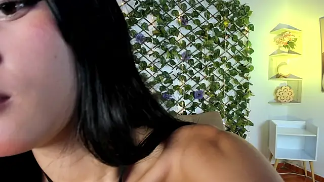 alice rous21 online show from June 20, 1:47 pm