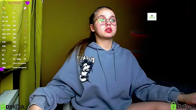 Lilysweet13 online show from October 27, 1:50 pm