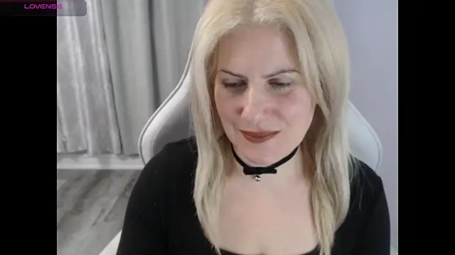 BellaStar84 online show from October 30, 1:01 pm