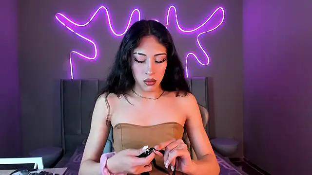 madison  rey online show from December 19, 12:41 pm