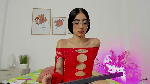 Snapshot of alana_111 chatting on October 7, 2:49 am alana 111 online show from October 7, 2:49 am