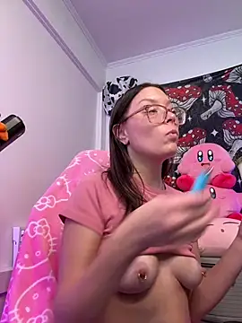 SpaceCowWhore online show from February 12, 6:20 pm