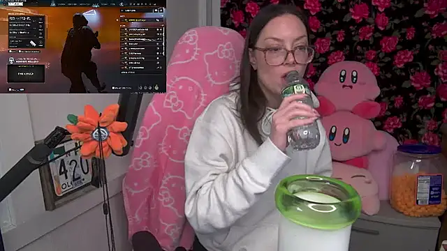 SpaceCowWhore online show from February 18, 7:24 pm