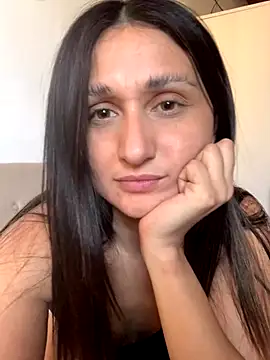 luci brecman online show from October 25, 9:10 pm