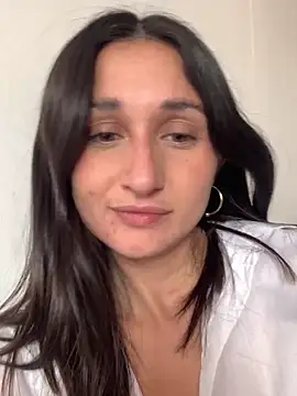luci brecman online show from June 14, 4:07 pm