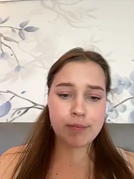 Snapshot of Cute_kitty- chatting on September 18, 9:57 pm Cute kitty- online show from September 18, 9:57 pm