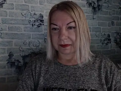 Snapshot of Lillia_Ray chatting on October 2, 6:29 am Lillia Ray online show from October 2, 6:29 am
