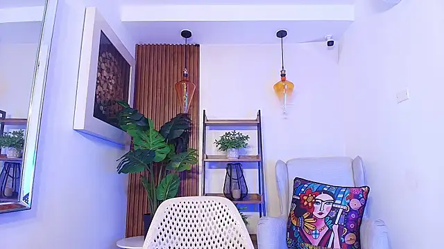 Coral Lise online show from September 15, 3:42 pm