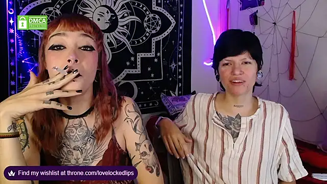 Snapshot of lovelockedlips chatting on October 14, 2:36 am lovelockedlips online show from October 14, 2:36 am