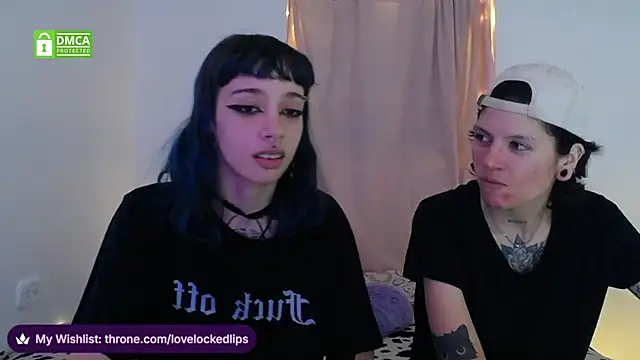 lovelockedlips online show from February 8, 11:29 pm