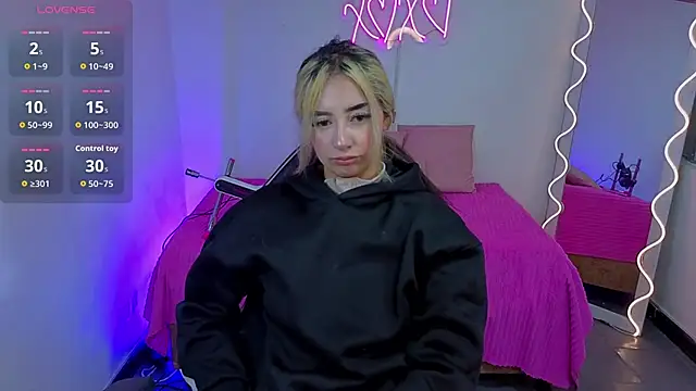 Malory tay1 online show from September 13, 7:11 pm