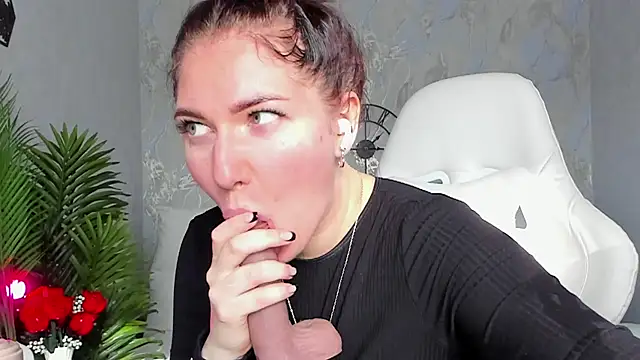 babyisperfect online show from October 14, 4:04 am