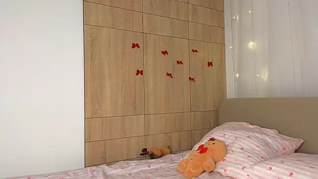 minigirl online show from February 26, 4:17 pm