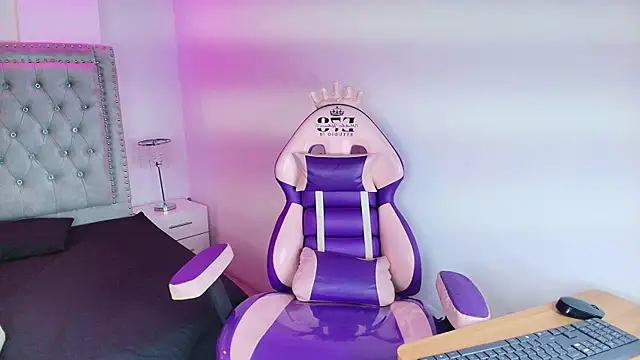 Lia adamsss online show from January 15, 3:45 am