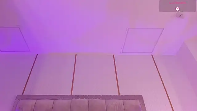 laurencarter1 online show from November 19, 4:45 am