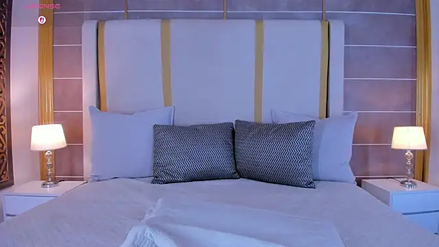 laurencarter1 online show from April 25, 10:40 pm