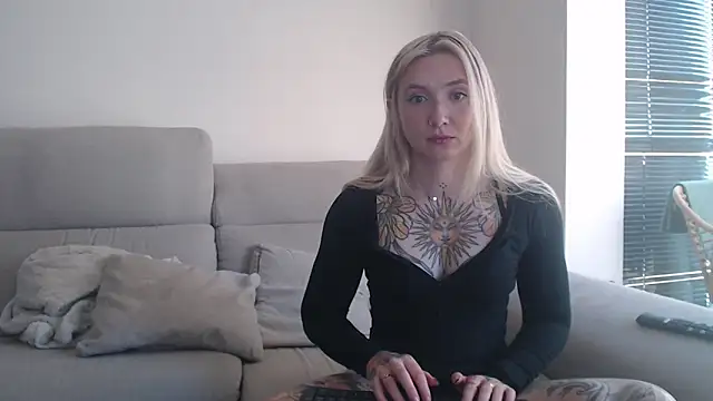 tattoobbgirl online show from November 3, 2:43 pm