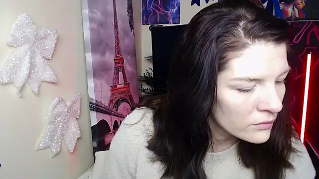 VanessaRey  online show from January 12, 9:25 am