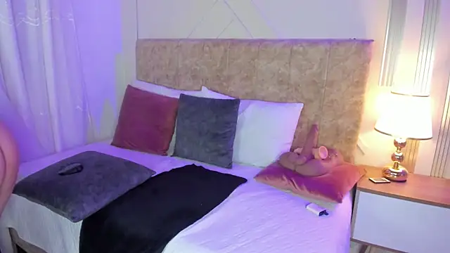 angelinarouse  online show from October 5, 4:39 am