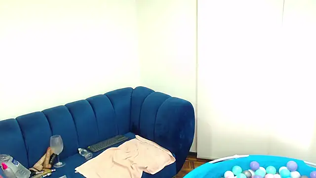 ScarlettGreen  online show from November 3, 12:09 pm