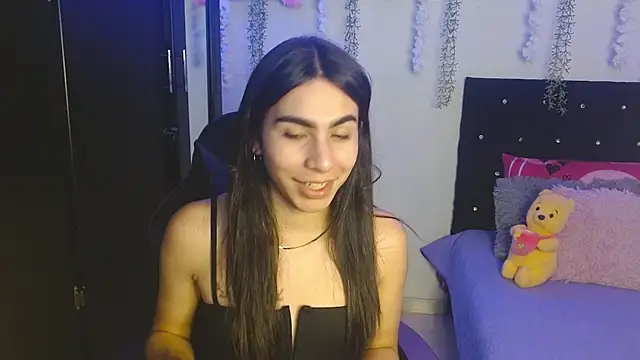 Lyaa Cute online show from November 18, 7:20 am