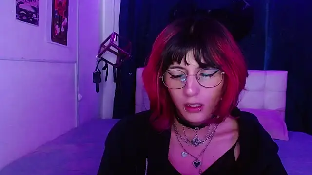 goth minerva online show from October 24, 1:51 pm