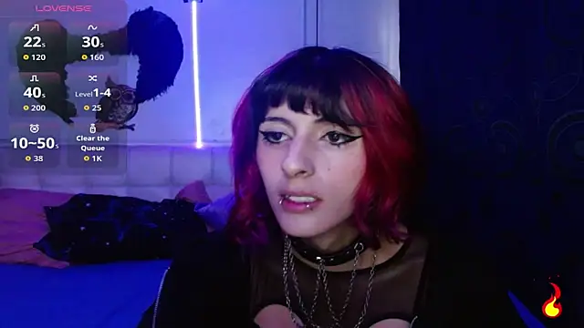 Snapshot of goth_minerva chatting on October 8, 1:48 pm goth minerva online show from October 8, 1:48 pm