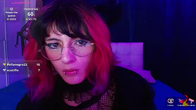 goth minerva online show from October 31, 2:32 pm