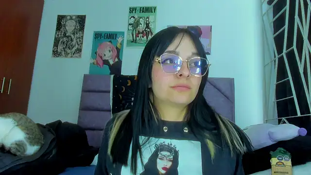 Snapshot of KARINNA__RAVEN chatting on October 15, 1:30 am KARINNA RAVEN online show from October 15, 1:30 am