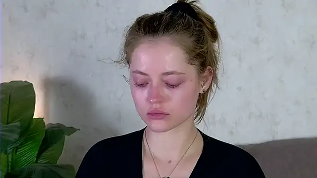 AshleyD  online show from October 23, 2:50 am