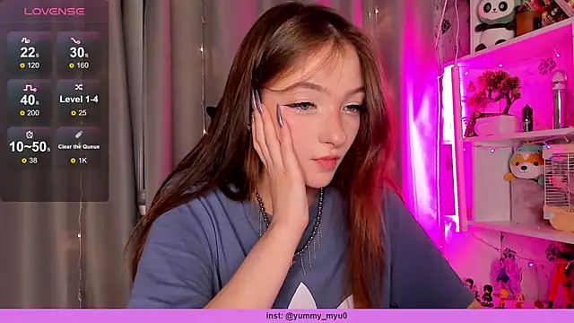 Snapshot of Shimi_shimi_ chatting on September 28, 6:24 pm Shimi shimi online show from September 28, 6:24 pm