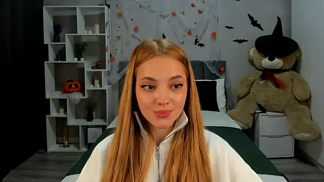 MelanieAlves online show from November 4, 6:46 pm