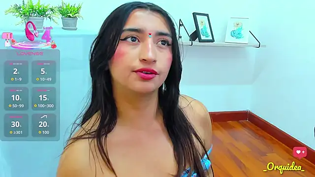 Snapshot of _Orquidea_ chatting on October 15, 1:57 pm Orquidea online show from October 15, 1:57 pm