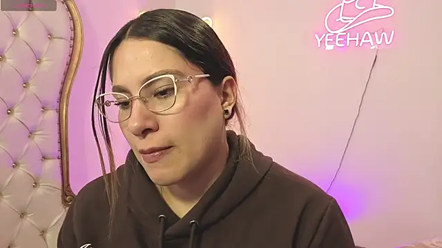 saaya tay online show from December 3, 3:09 am