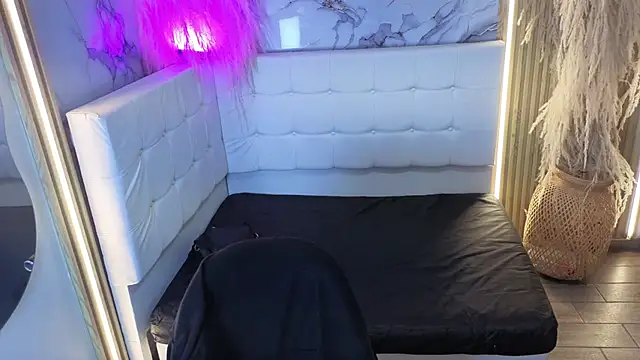 Cerecitaa02  online show from March 31, 11:38 pm