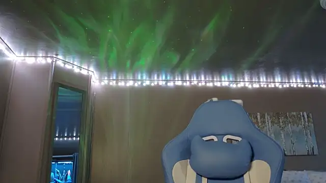 mavismable online show from December 5, 5:40 am