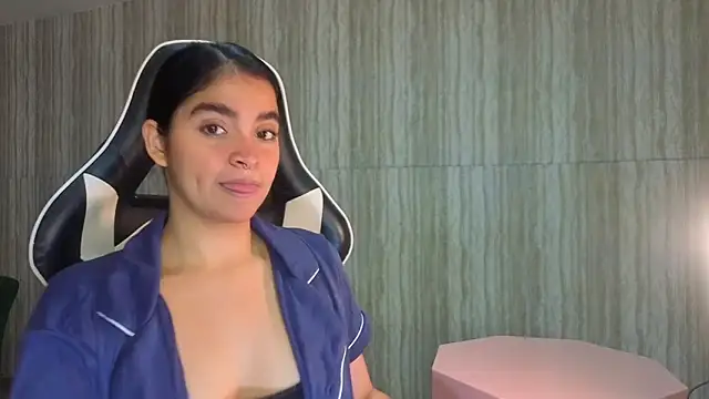 clementine t online show from December 4, 12:40 pm