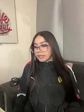 Cristina pinkk online show from November 29, 3:32 am