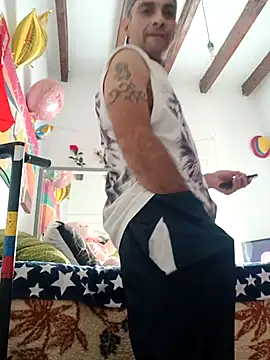 hotCOUPLEPETRA online show from April 9, 10:42 am