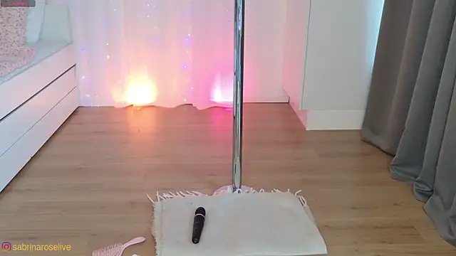 SabrinaRosed online show from September 16, 4:37 pm