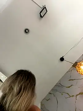 sara calderon online show from September 12, 1:40 pm