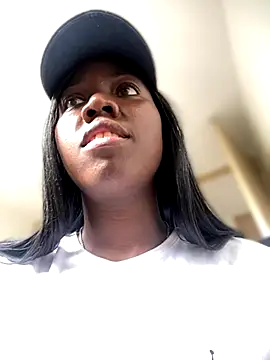 Alexia 24 online show from November 28, 6:55 pm