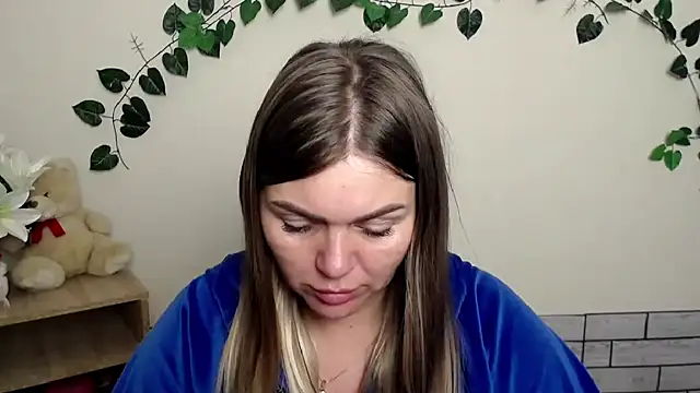 Snapshot of Magic_Katarina_ chatting on October 8, 7:35 am Magic Katarina  online show from October 8, 7:35 am