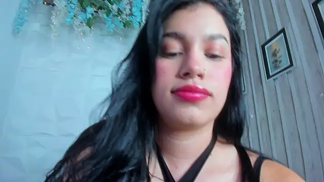 Snapshot of zarahcoxx chatting on September 12, 2:23 am zarahcoxx online show from September 12, 2:23 am