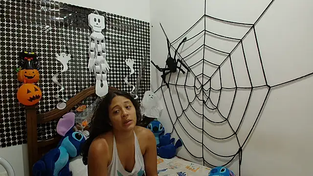 Aria Arthur online show from October 27, 9:09 pm