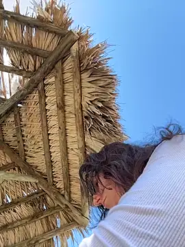 sweetsirenn online show from April 1, 2:36 pm