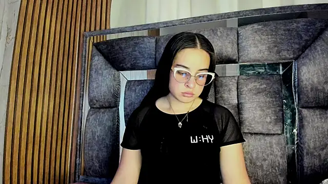 Cherry  Hot online show from December 13, 10:16 pm